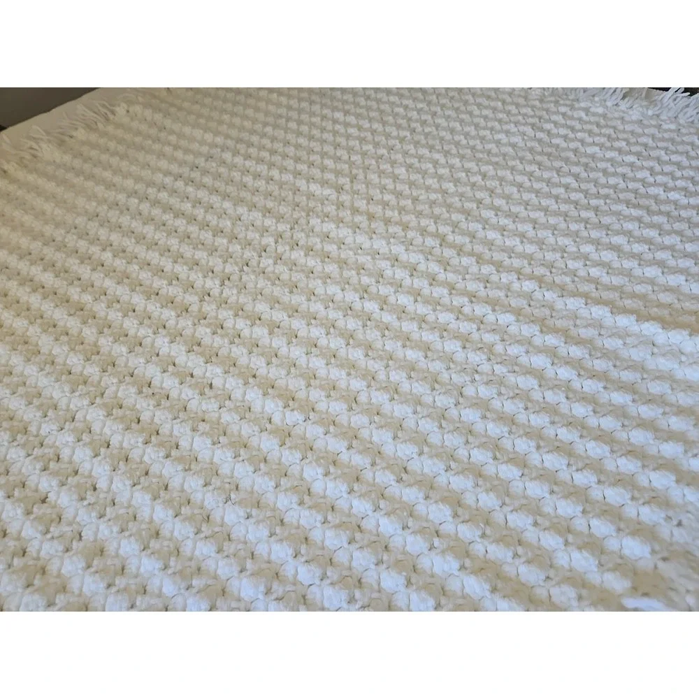 VTG Crochet Afghan Blanket White Throw Handmade Grannycore  Baby Blanket 37x37